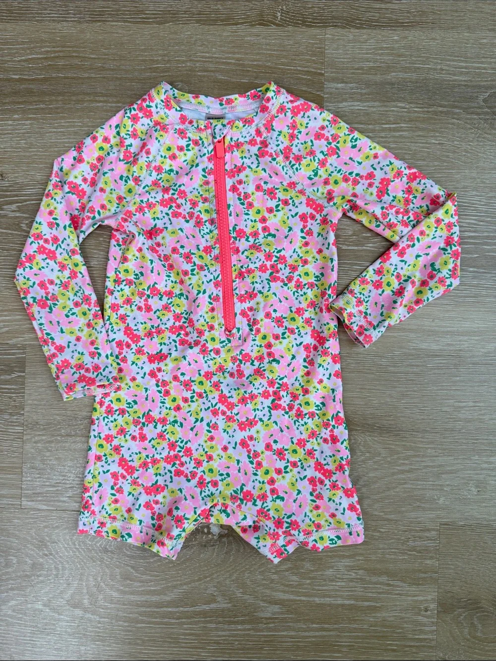 Old Navy Floral Swimsuit Rash Guard Size 3T